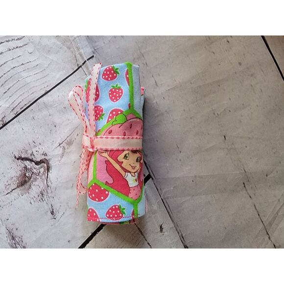 Strawberry Shortcake Crayon Holder Wallet Cotton Fabric Handmade - Picture 6 of 6